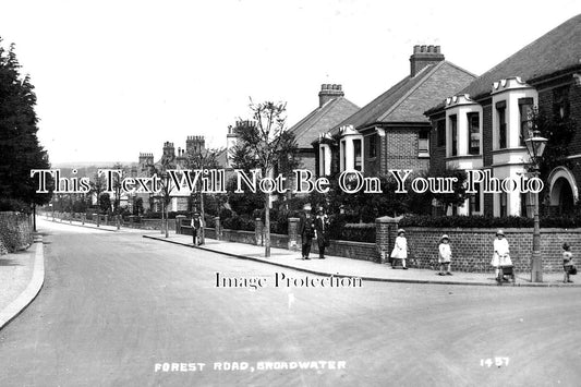 SX 1425 - Forest Road, Broadwater, Worthing, Sussex c1930