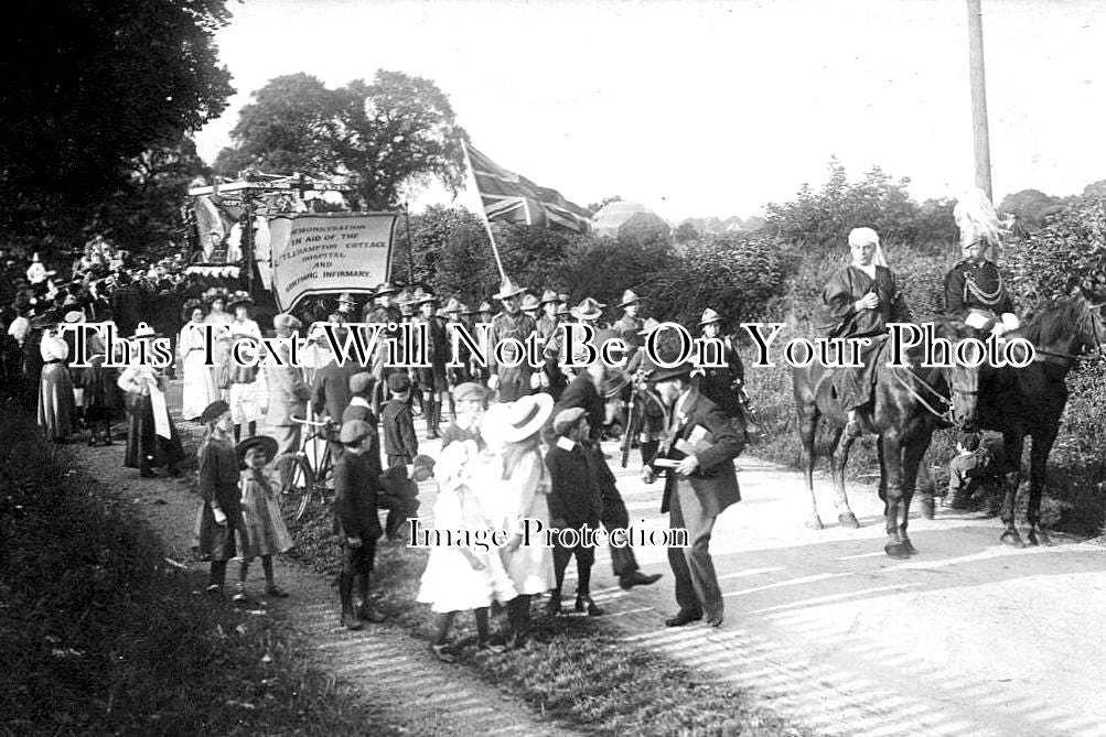 SX 1477 - Littlehampton Cottage Hospital Parade, Sussex c1910