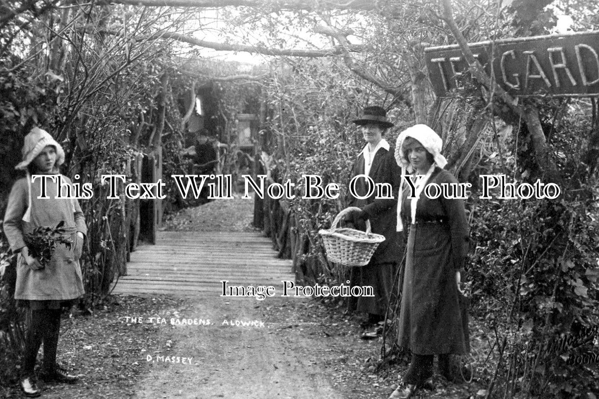 SX 1573 - The Tea Gardens, Aldwick, Bognor Regis, Sussex