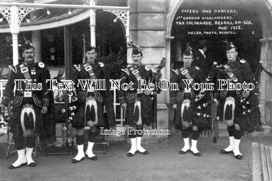 SX 1692 - 1st Gordon Highlanders, Pipers & Dancers, Bexhill On Sea, Sussex 1912