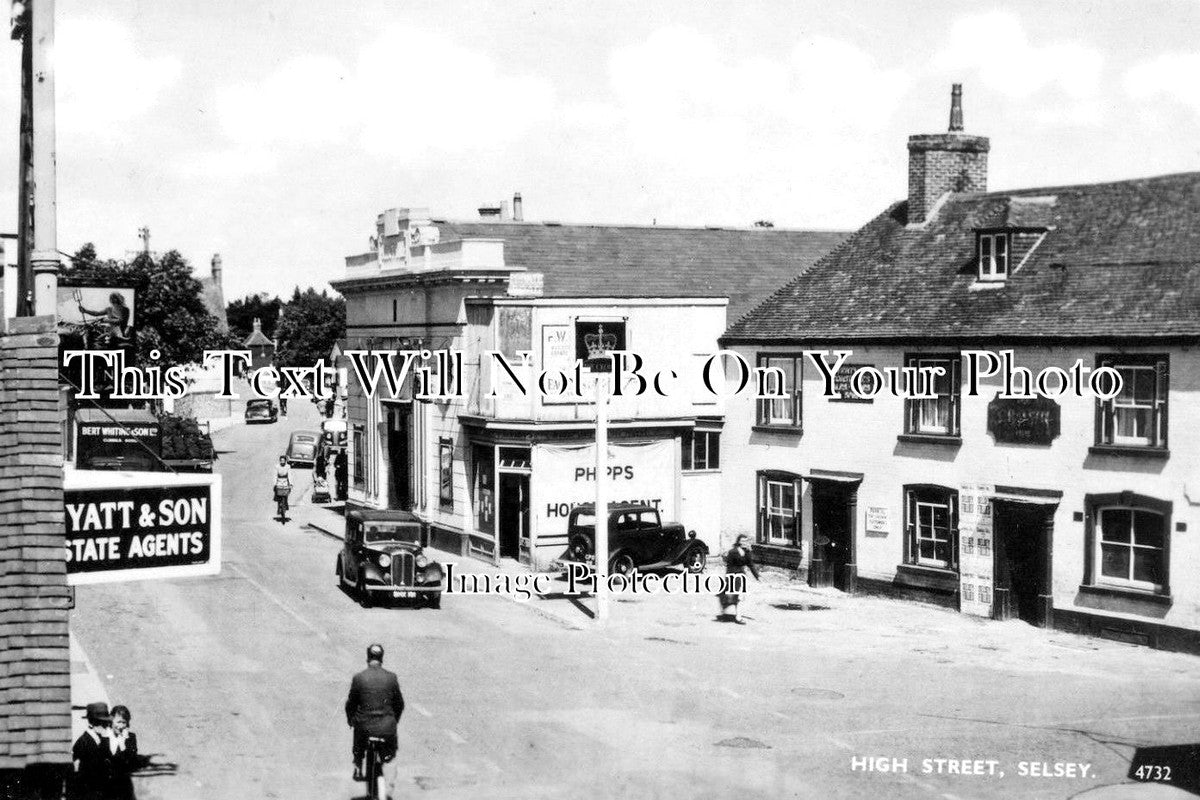 SX 1973 - High Street, Selsey, Sussex