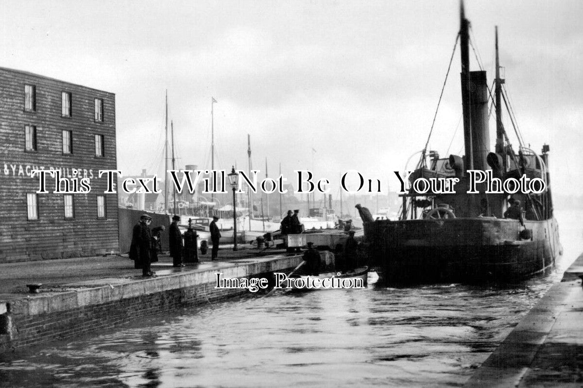 SX 250 - The Lock, Southwick, Sussex