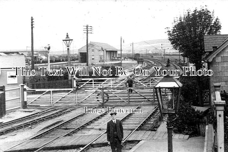 SX 2537 - Newhaven Railway Station, Sussex