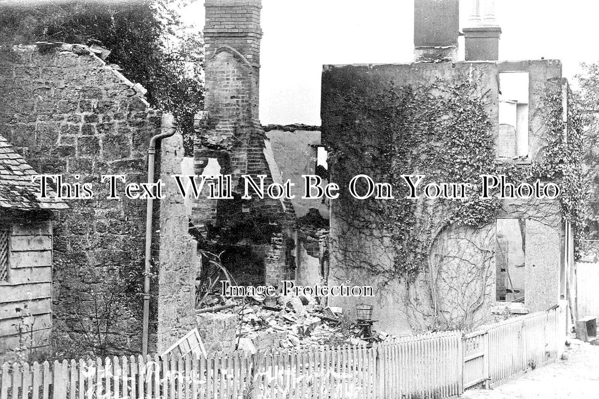 SX 2963 - Rose & Crown Pub, Pulborough, Sussex 1915