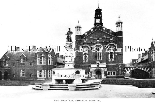 SX 3151 - The Fountain, Christs Hospital, Horsham, Sussex 1914