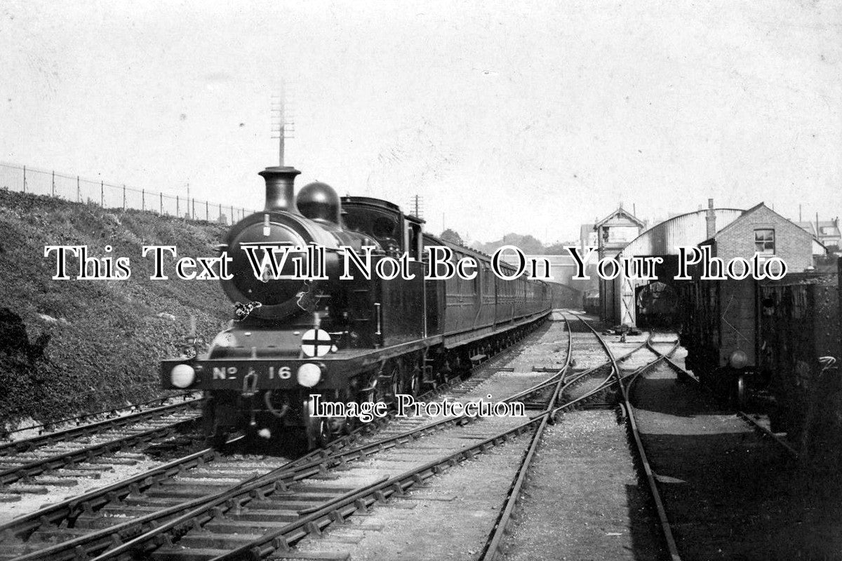 SX 322 - Brighton - Portsmouth Train Passing Holland Road Goods Yard, Hove, Sussex