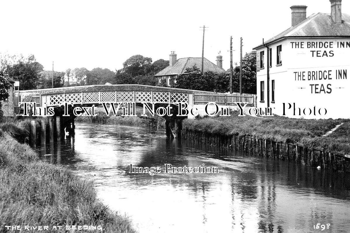 SX 3225 - The River At Beeding, The Bridge Inn, Sussex c1950