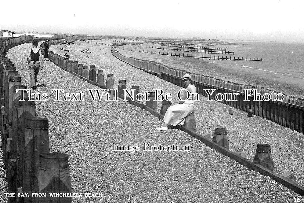 SX 3416 - The Bay From Winchelsea Beach, Sussex c1950