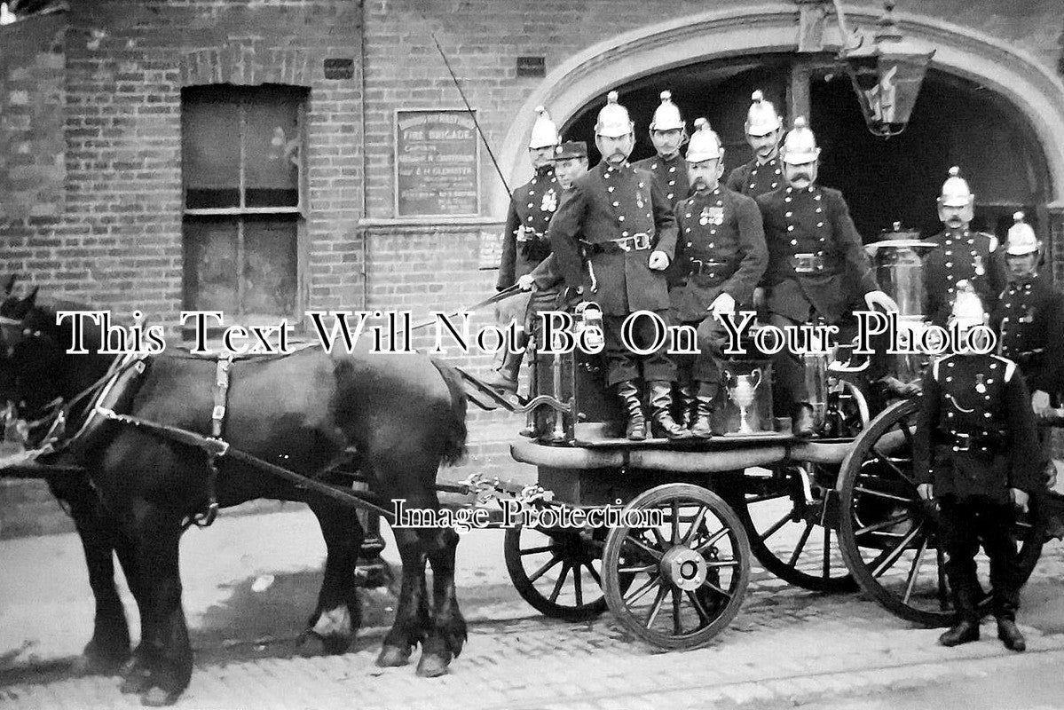 SX 3751 - Hasting Fire Brigade, Fire Engine, Firemen, Sussex