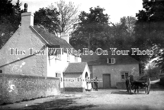 SX 3799 - The George Inn Pub, Eartham, Sussex