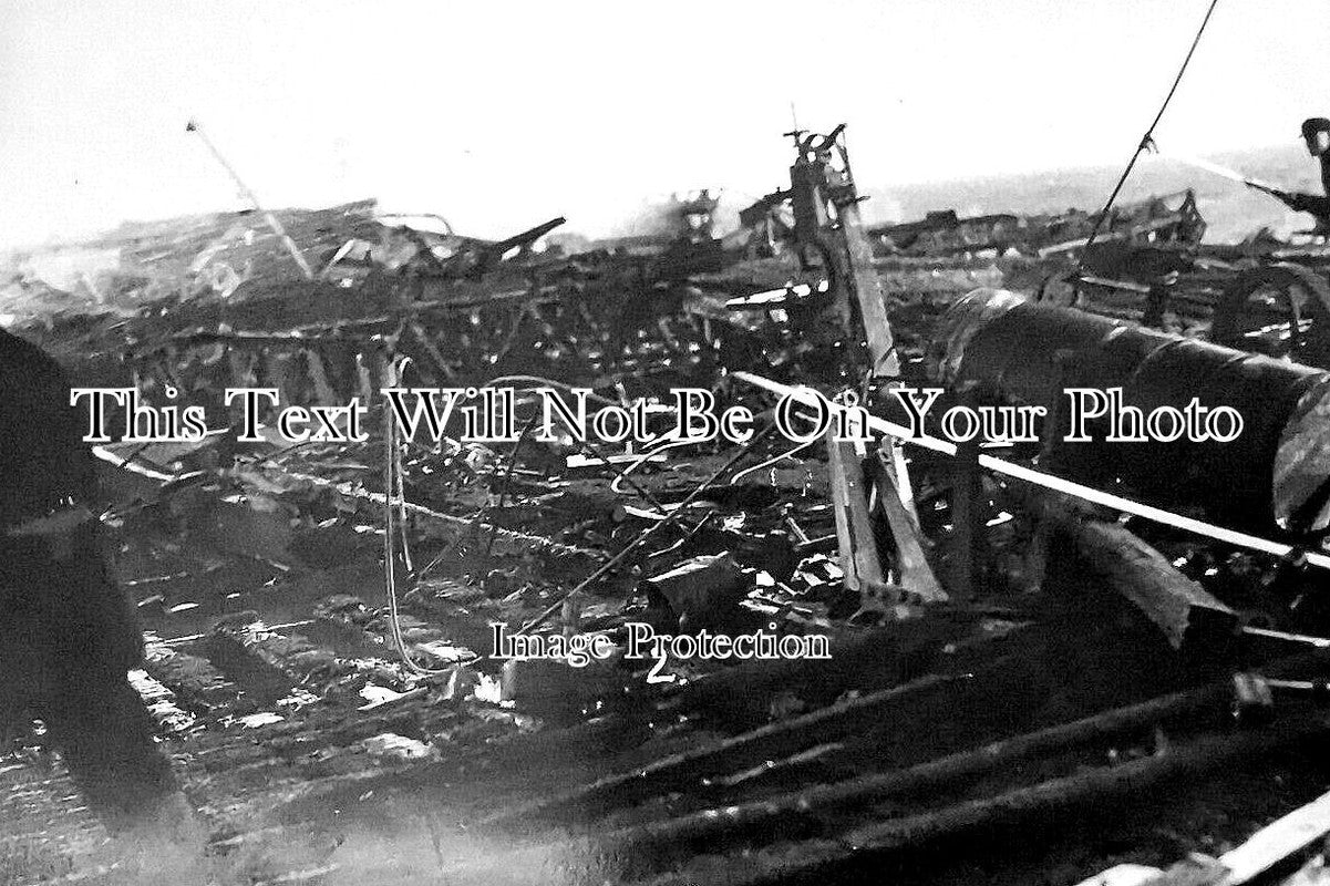 SX 3881 - Burning Of Hastings Pier, Sussex 1917