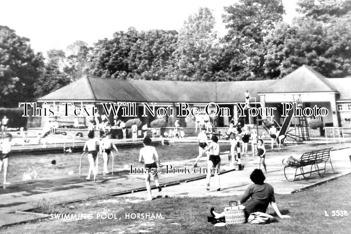 SX 4079 - Swimming Pool, Horsham, Sussex c1960