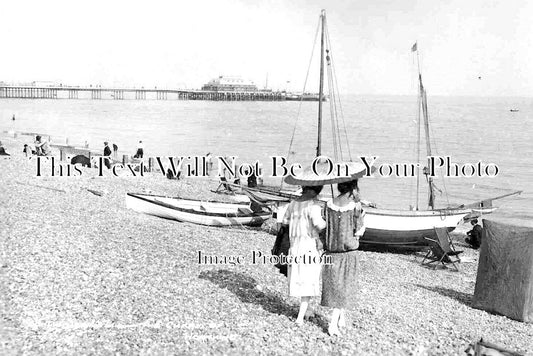 SX 4098 - Worthing Beach & Pier, Sussex c1925