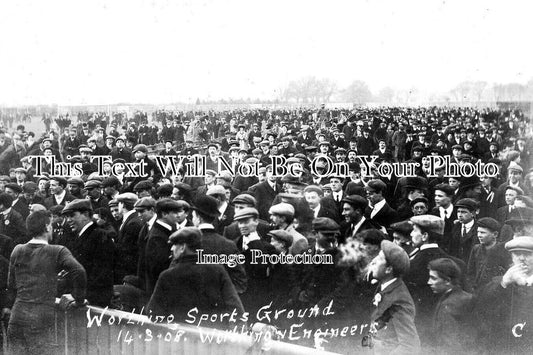 SX 4143 - Worthing Engineers Football Crows, Sussex 1908