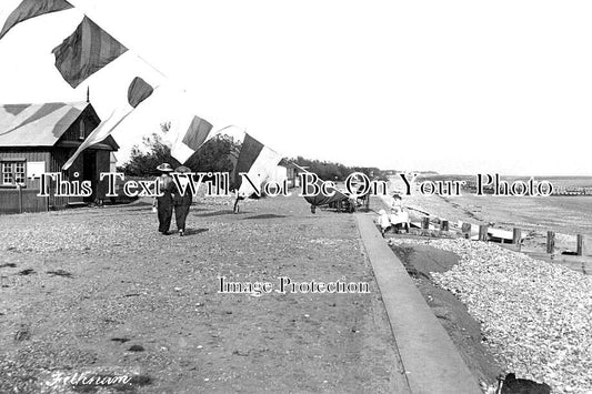 SX 4381 - Felpham Beach, Sussex