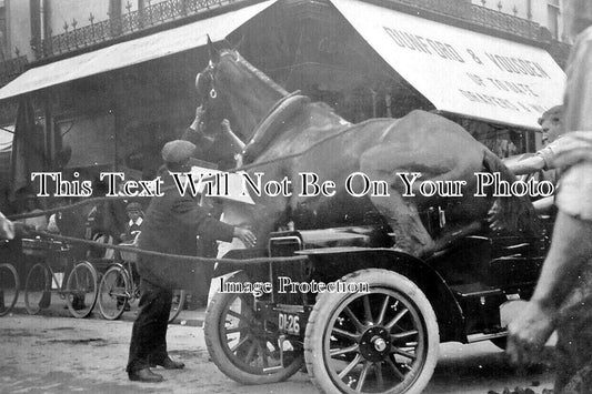 SX 5047 - Horse & Motor Car Collision, Worthing, Sussex