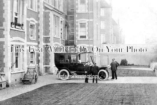 SX 5061 - The Kings Motor Car, Seaford Hotel, Sussex 1908