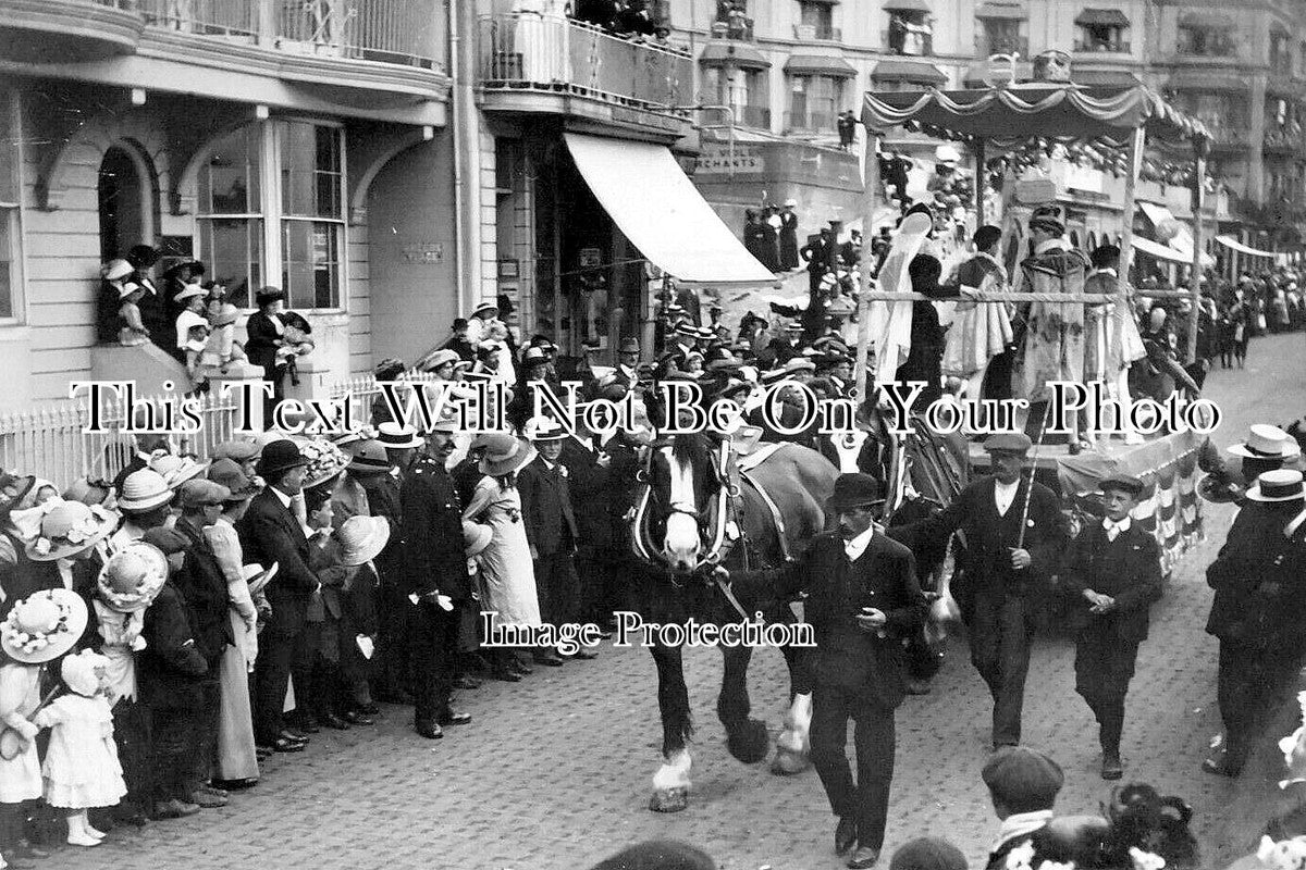 SX 5088 - Parade At Hastings, Sussex