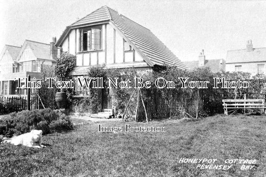 SX 5145 - Honeypot Cottage, Pevensey Bay, Sussex