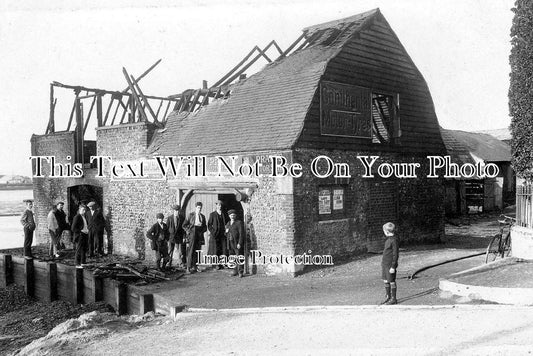 SX 525 - Boat House Fire, Shoreham By Sea, Sussex