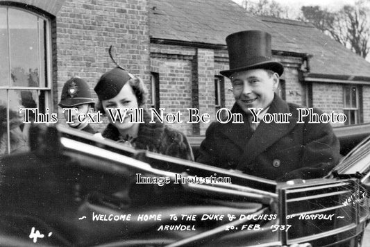 SX 5330 - Duke & Duchess Of Norfolk, Arundel, Sussex 1937