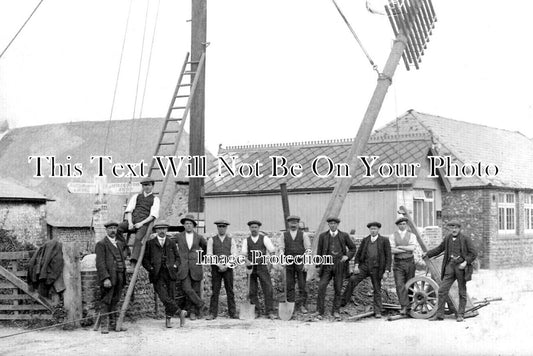 SX 5485 - Workmen Telegraph Pole, Littlehampton, Sussex c1914