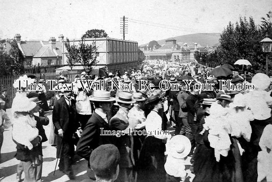 SX 88 - Empire Day 1911, Lewes Railway Station, Sussex