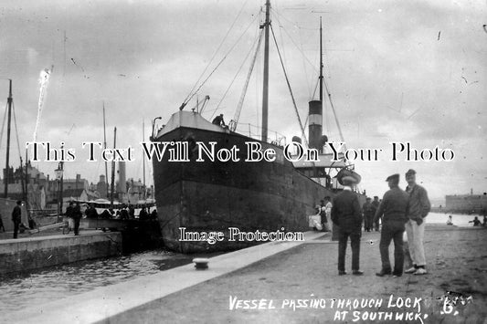 SX 909 - Vessel Passing Through Lock At Southwick, Sussex