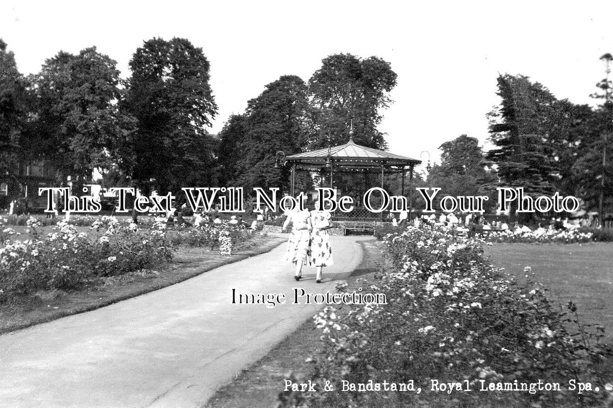 WA 1102 - Park & Bandstand, Royal Leamington Spa, Warwickshire