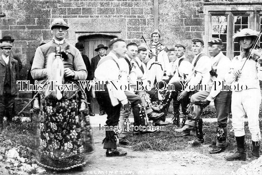 WA 1297 - Ilmington Morris Dancers, Warwickshire