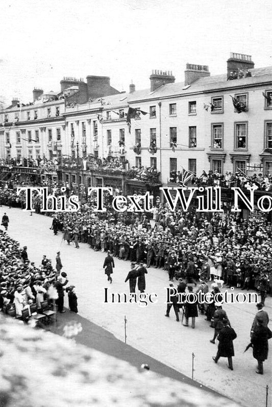 WA 1367 - Peace Parade, High Street, Leamington, Warwickshire