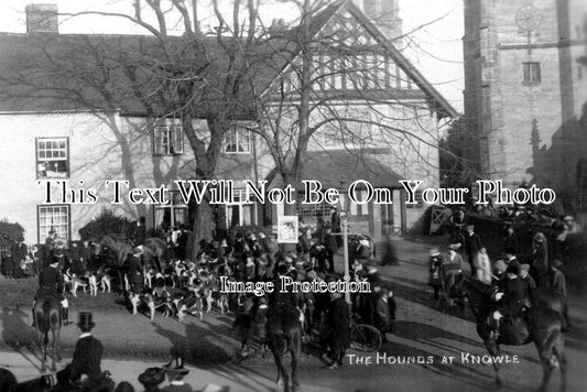 WA 157 - The Hounds, Knowle, Warwickshire