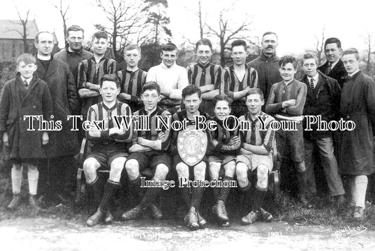WA 1617 - Ilmington Boys School Football Team, Warwickshire