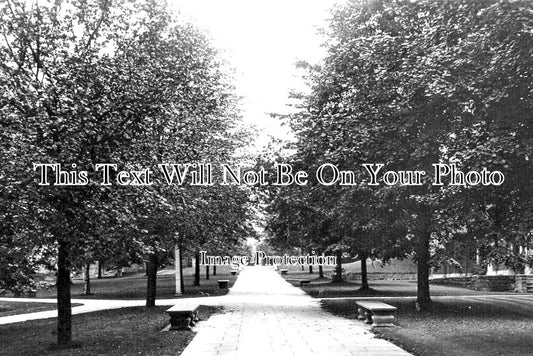 WA 1628 - The Avenue, The Village Green, Bournville, Birmingham c1918