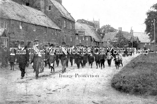 WA 1831 - Middle Tysoe Village Freemasons Parade, Warwickshire c1905