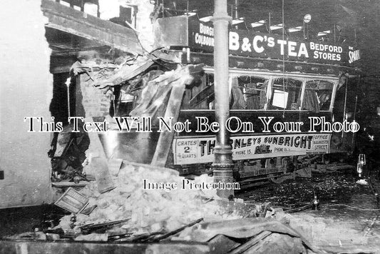 WA 1853 - Tram Crash Castle Arms Pub, East Gate, Warwick, Warwickshire