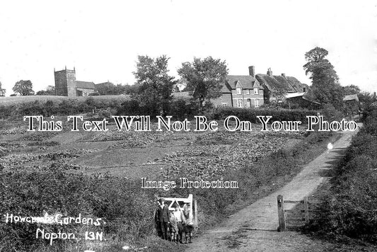 WA 1885 - Howcombe Gardens, Napton, Warwickshire