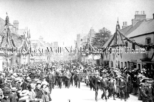 WA 2110 - Coronation Day Procession, Stratford upon Avon 1911