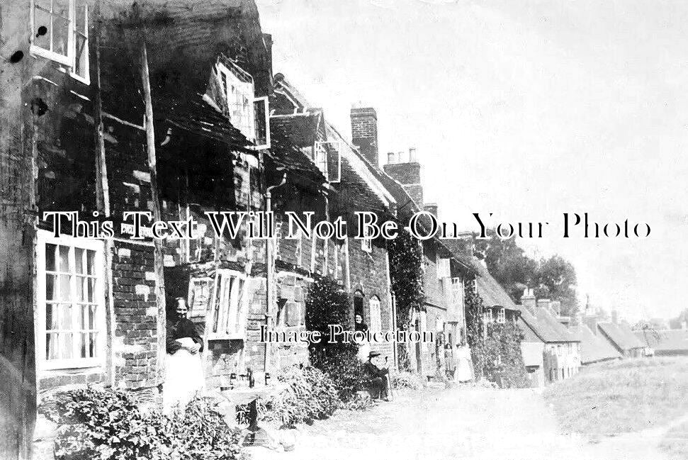 WA 2114 - Old Cottages, Kenilworth, Warwickshire