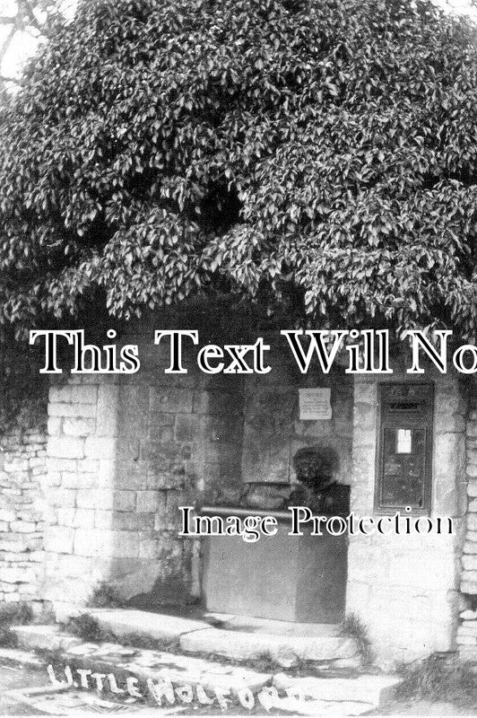 WA 2140 - Little Wolford Water Fountain, Warwickshire