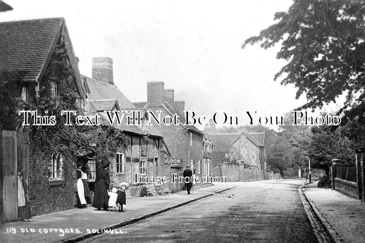 WA 2637 - Old Cottages, Solihull, Birmingham, Warwickshire c1911