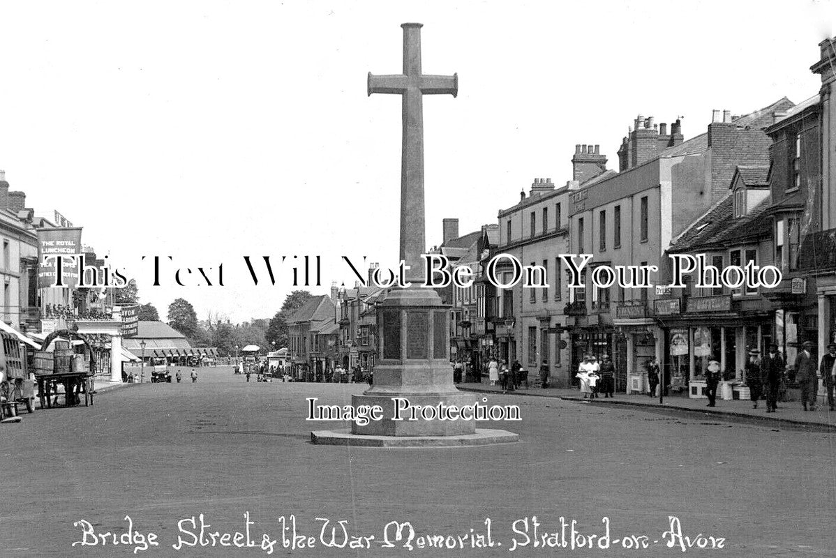 WA 2753 - Bridge Street & War Memorial, Stratford On Avon