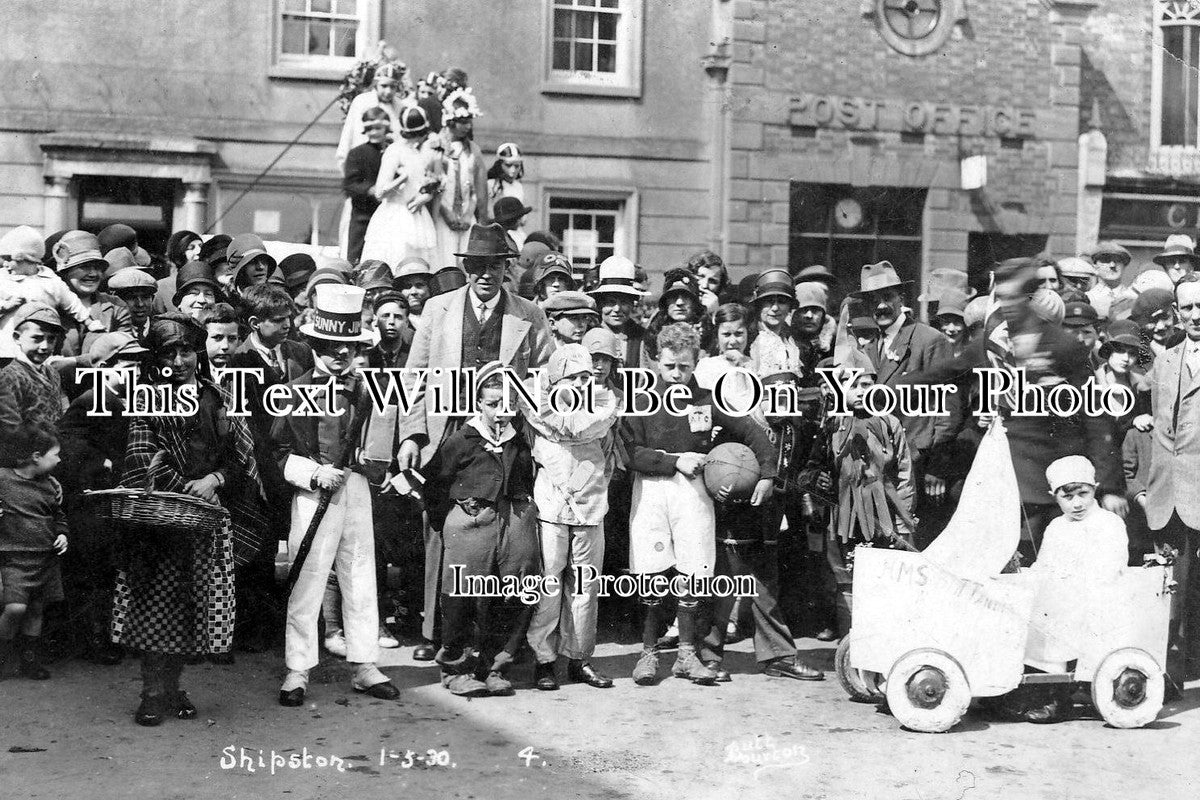 WA 305 - Fancy Dress Parade & Post Office, Shipston On Stour, Warwickshire