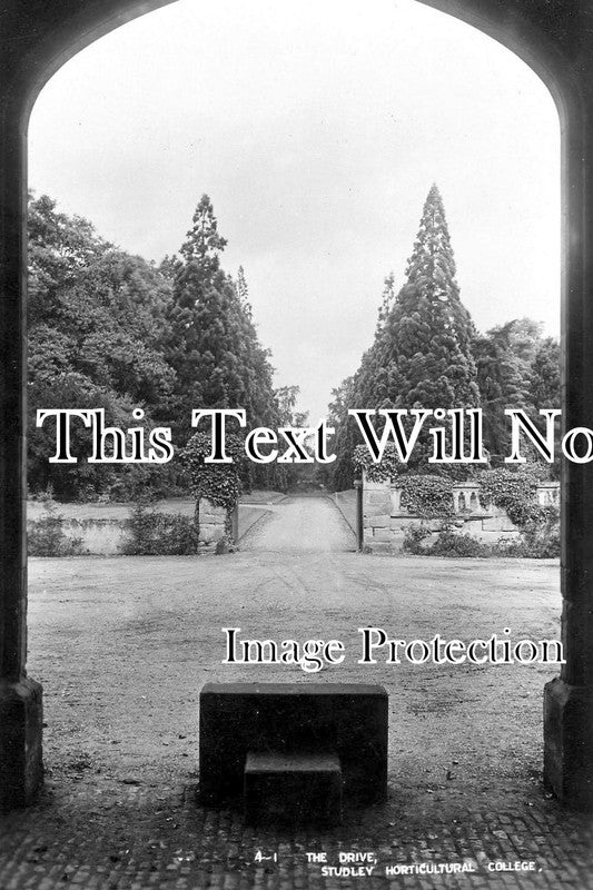 WA 403 - The Drive, Studley Horticultural College, Warwickshire