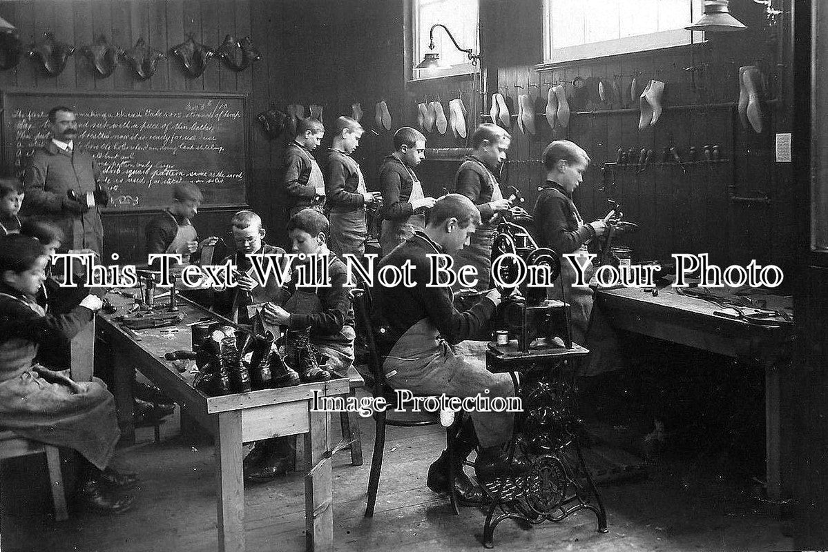 WA 89 - Inst For Deaf & Dumb, Shoemaking Class, Edgbaston, Birmingham, Warwickshire