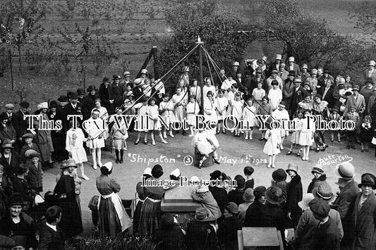 WA 92 - Mayday, Shipston On Stour, Warwickshire 1928