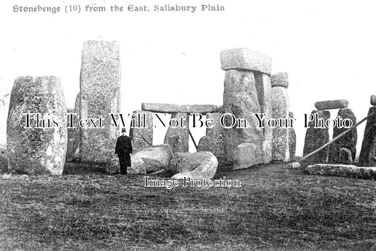 WI 1080 - Stonehenge From The East, Salisbury Plain, Wiltshire