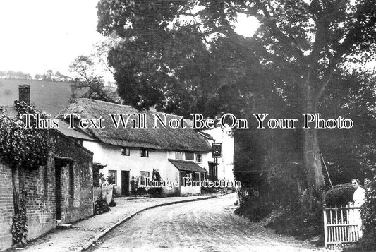 WI 1084 - Clyffe Pypard, Wiltshire c1936