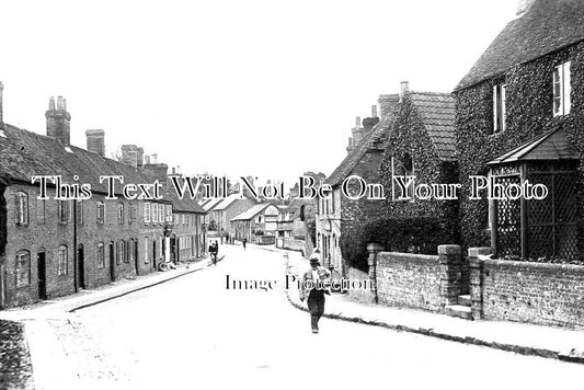 WI 1101 - Great-Bedwyn High-Street, Wiltshire