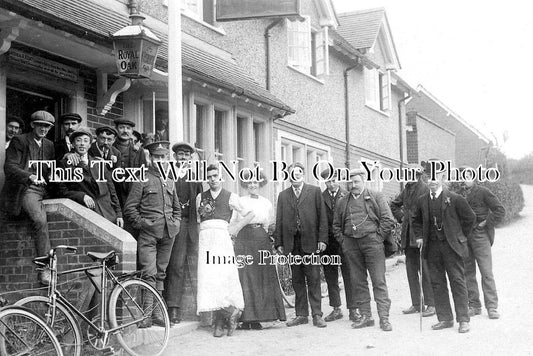 WI 1307 - The Royal Oak Pub, Shrewton, Wiltshire